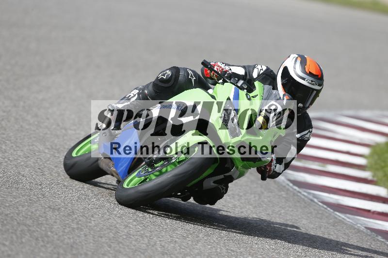 Archiv-2025/53 16.09.2025 Track Day Domi Aegerter ADR/Gruppe gelb/90